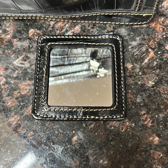 Jones of New York Crossbody Bag - Picture 7 of 9